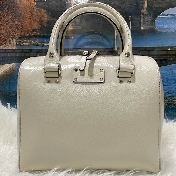 kate spade Handbags - Kate Spade Satchel